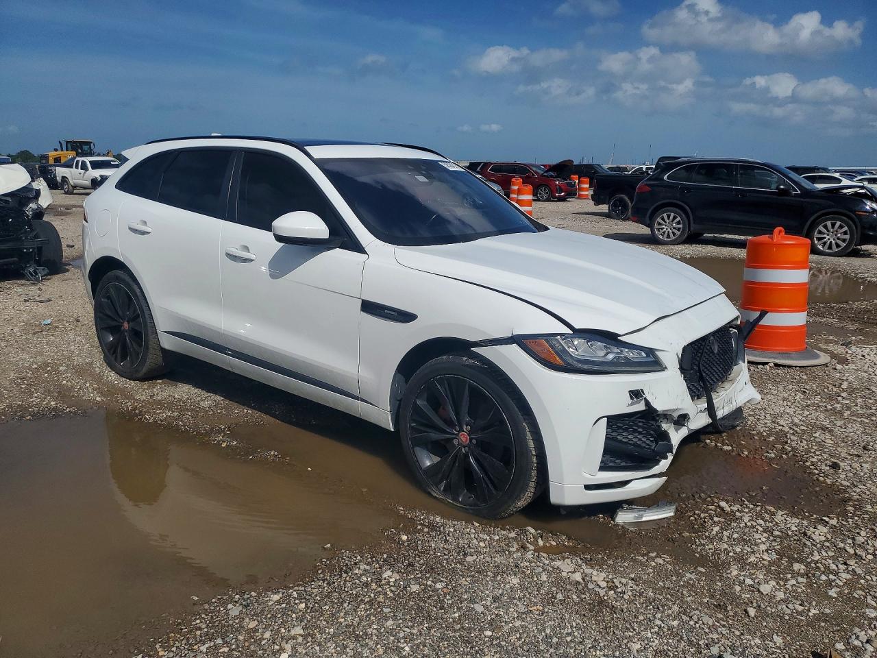 2018 JAGUAR F-PACE