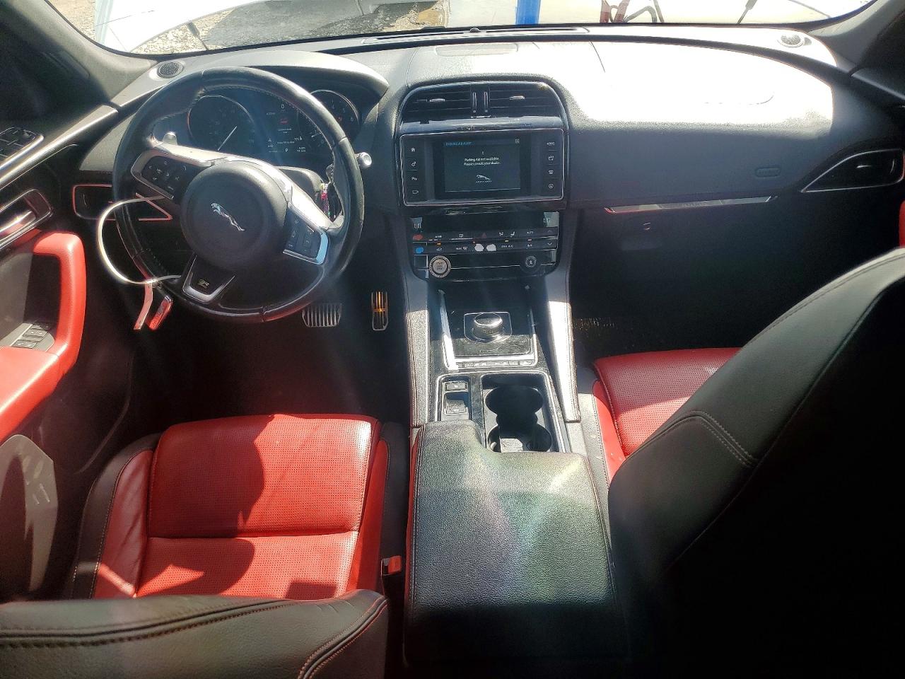 2018 JAGUAR F-PACE