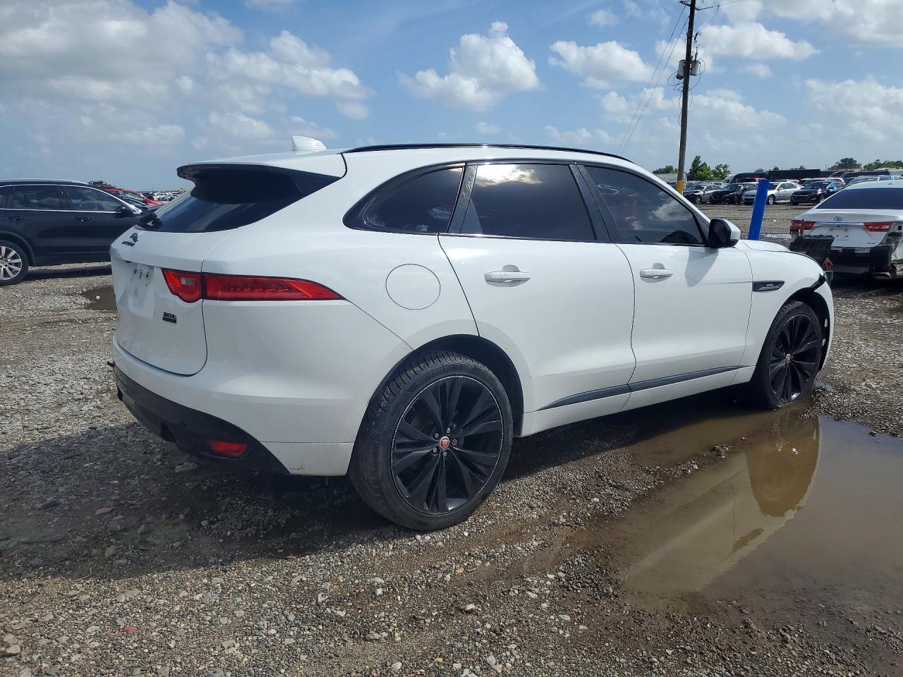 2018 JAGUAR F-PACE