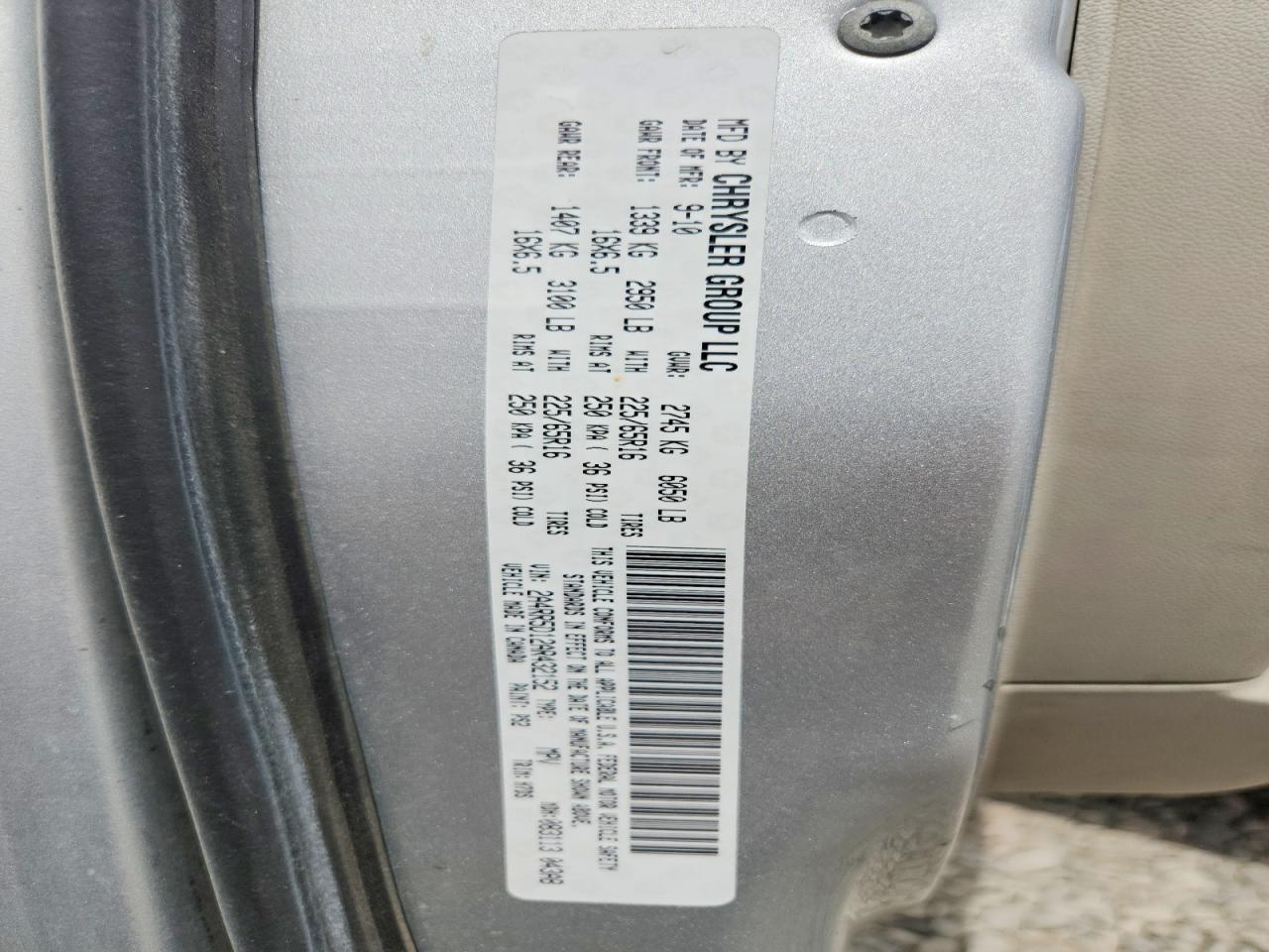2010 CHRYSLER MINIVAN