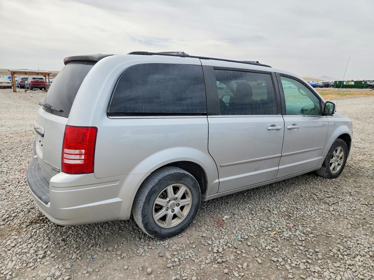 2010 CHRYSLER MINIVAN
