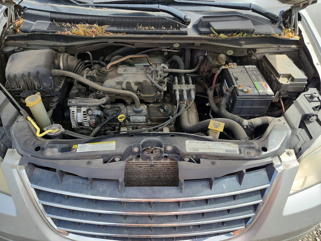 2010 CHRYSLER MINIVAN