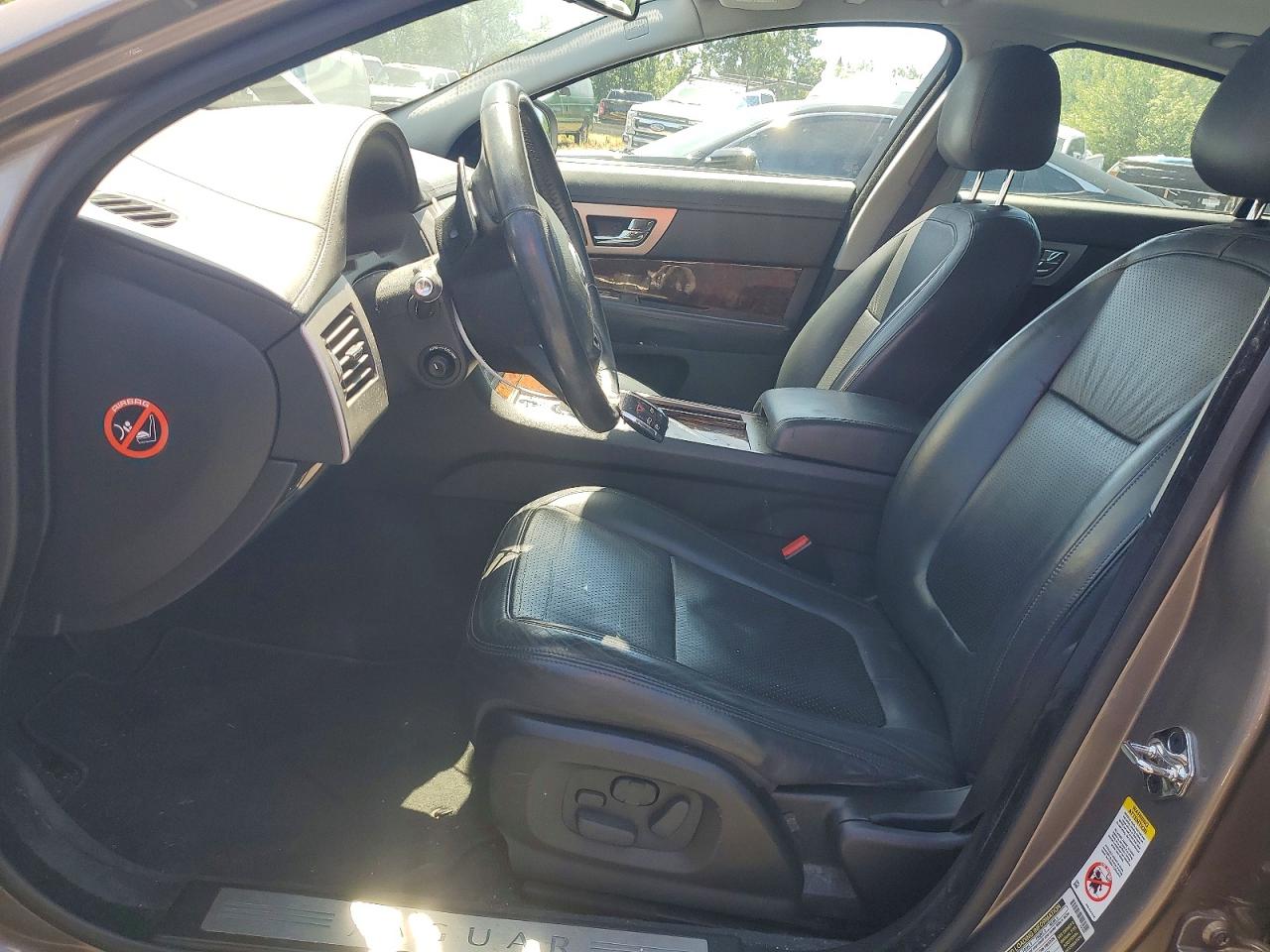 2009 JAGUAR XF