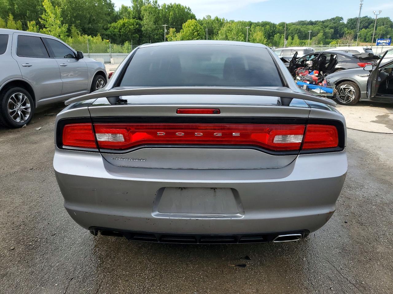 2011 DODGE CHARGER