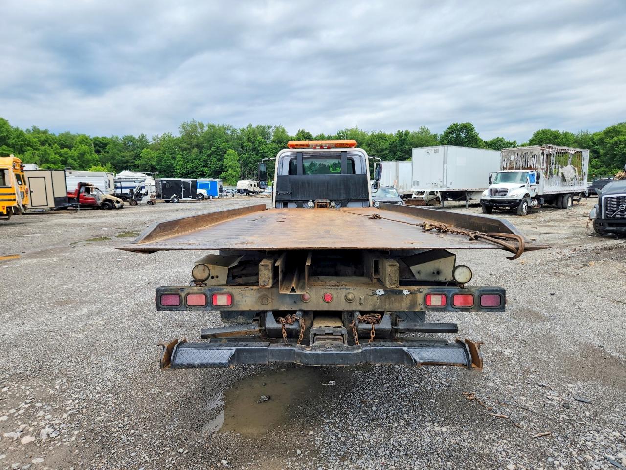 2011 INTERNATIONAL 4000 SERIE