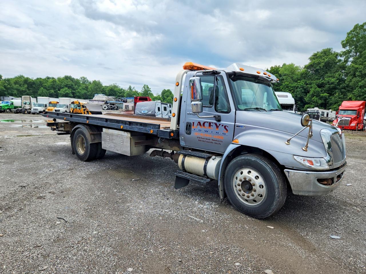 2011 INTERNATIONAL 4000 SERIE