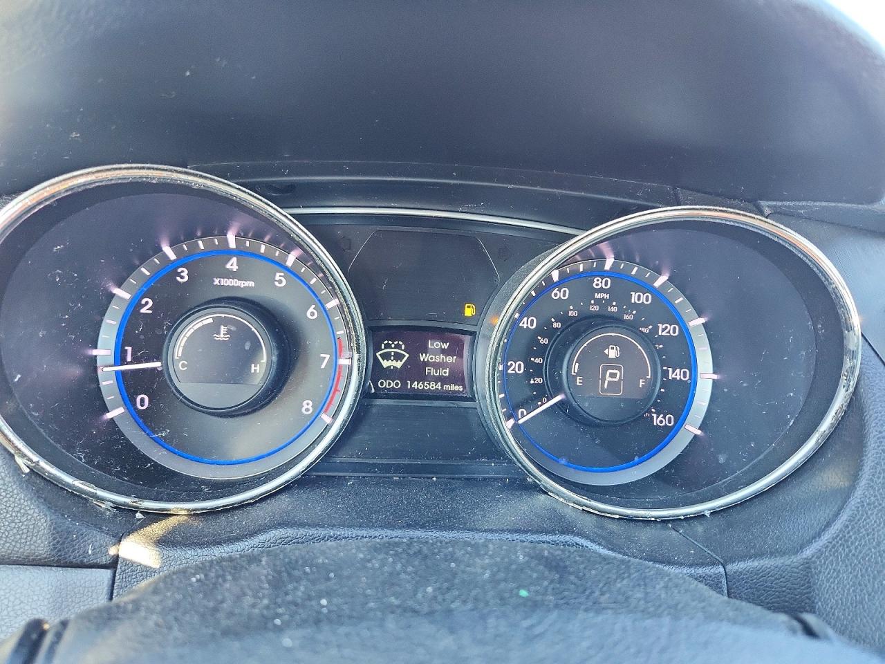 2011 HYUNDAI SONATA