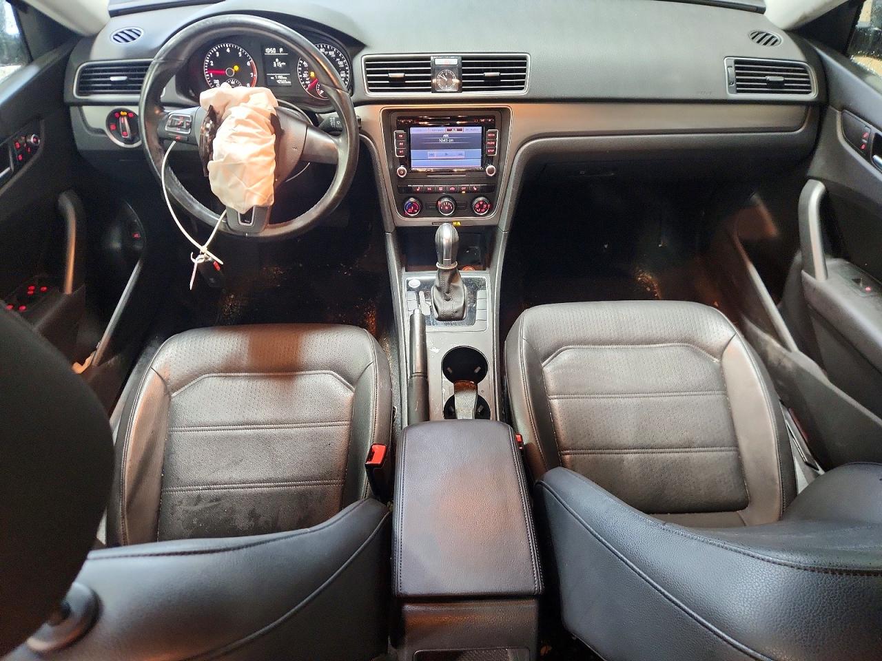 2015 VOLKSWAGEN PASSAT