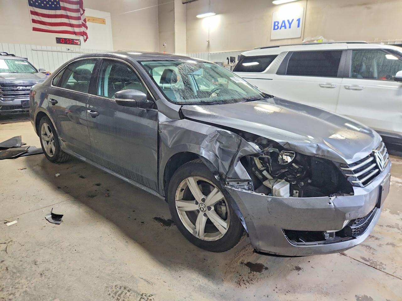 2015 VOLKSWAGEN PASSAT