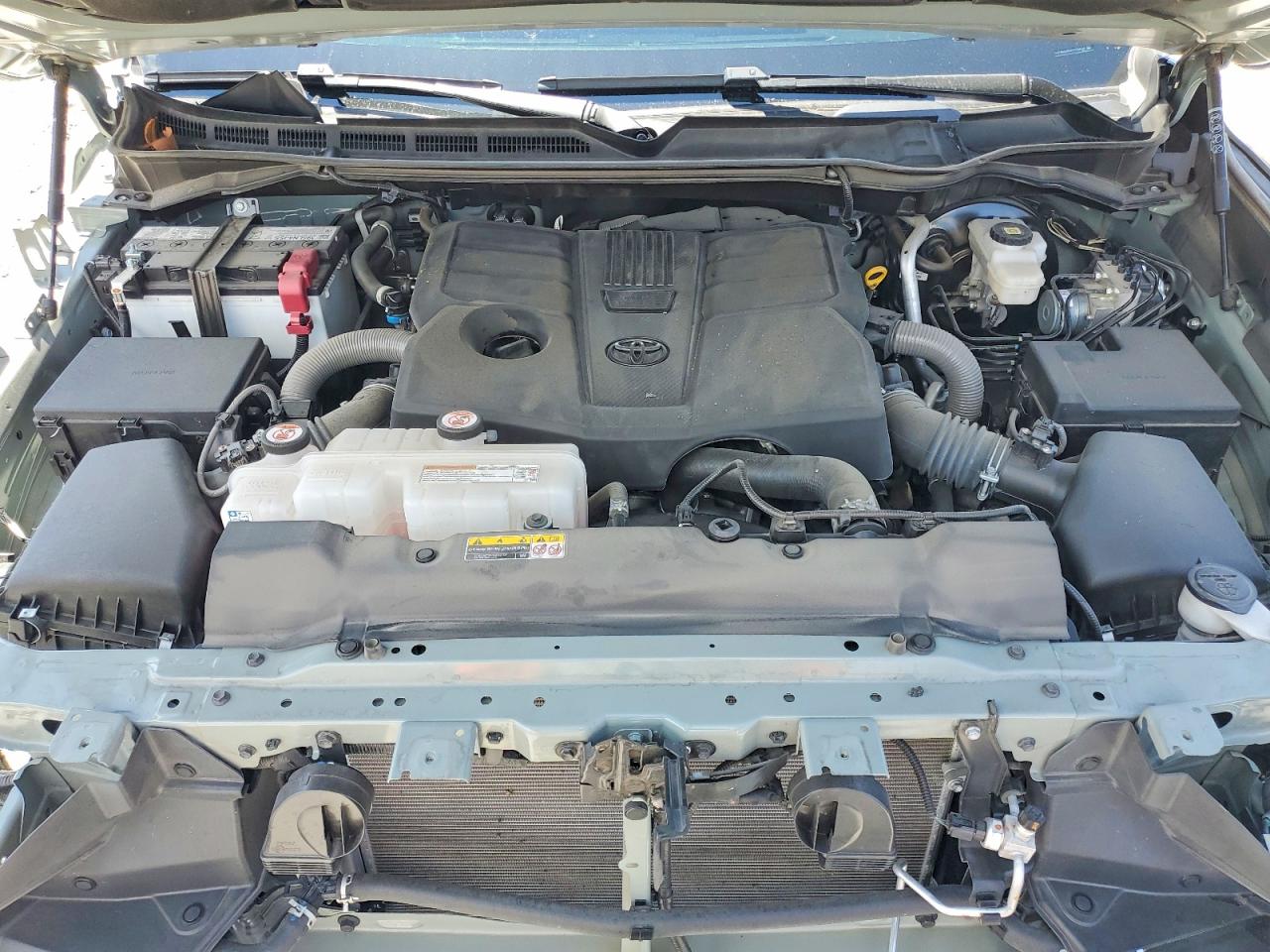 2024 TOYOTA TUNDRA