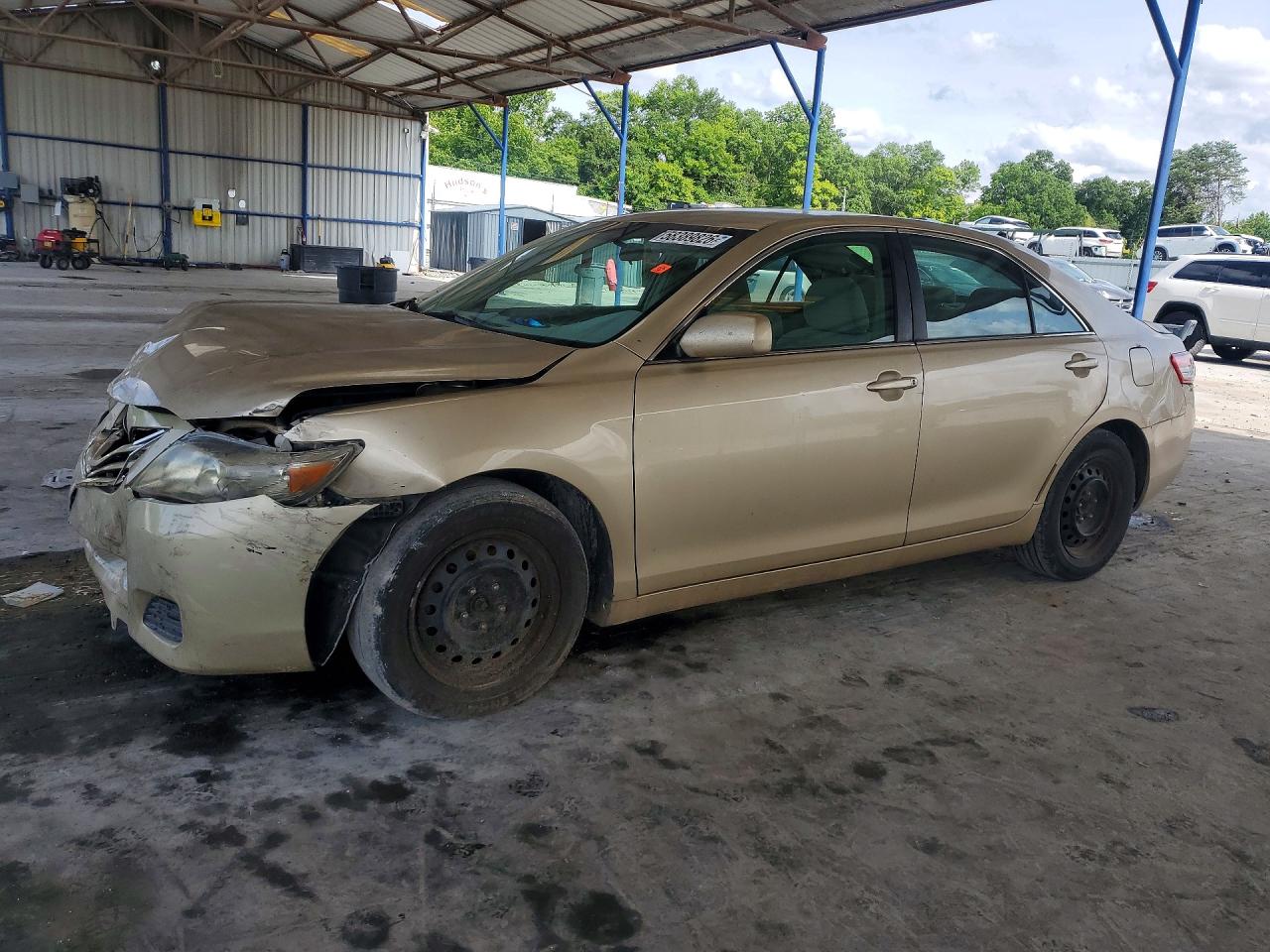 2011 TOYOTA CAMRY