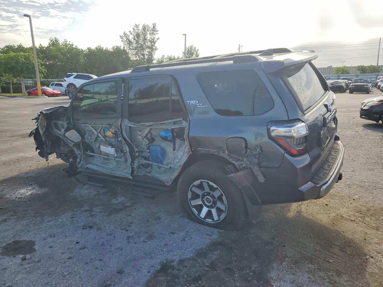 2020 TOYOTA 4RUNNER