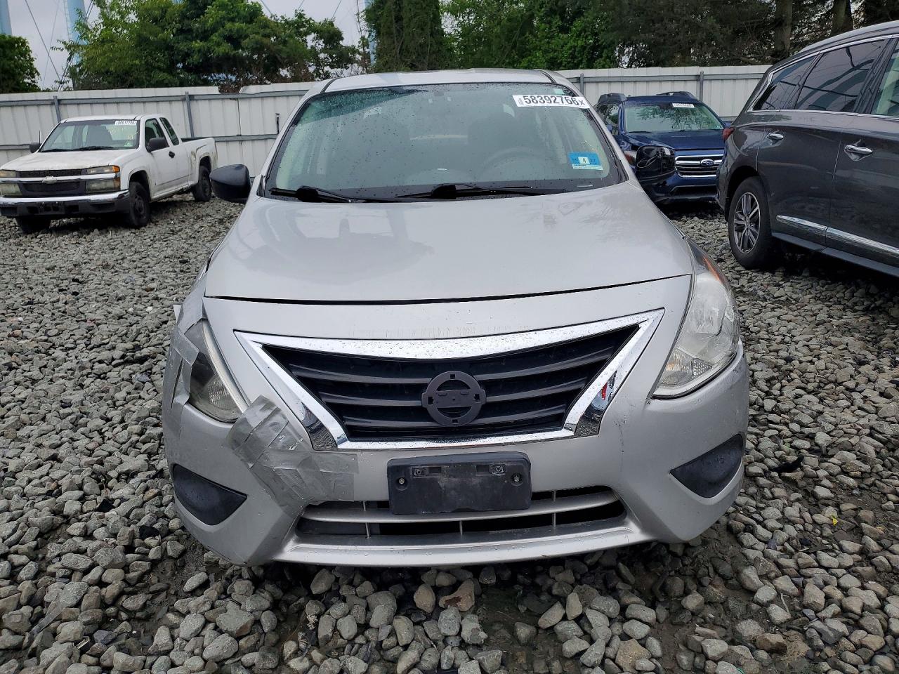 2015 NISSAN VERSA
