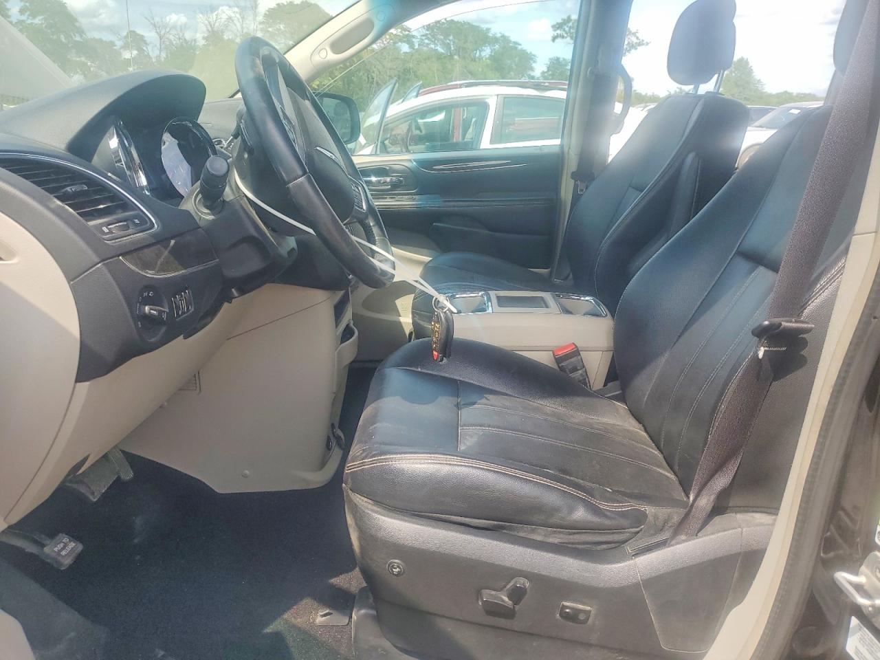 2013 CHRYSLER MINIVAN