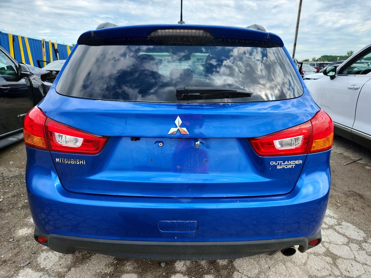2015 MITSUBISHI OUTLANDER