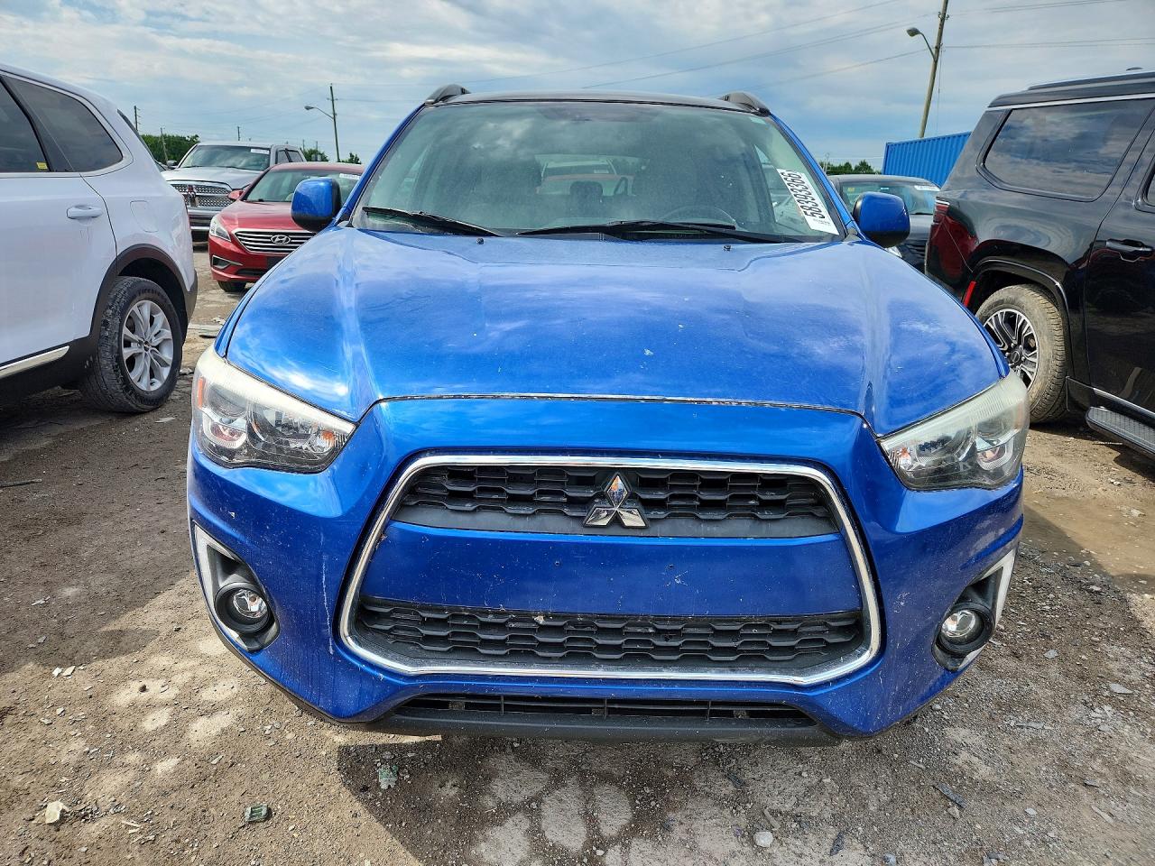 2015 MITSUBISHI OUTLANDER