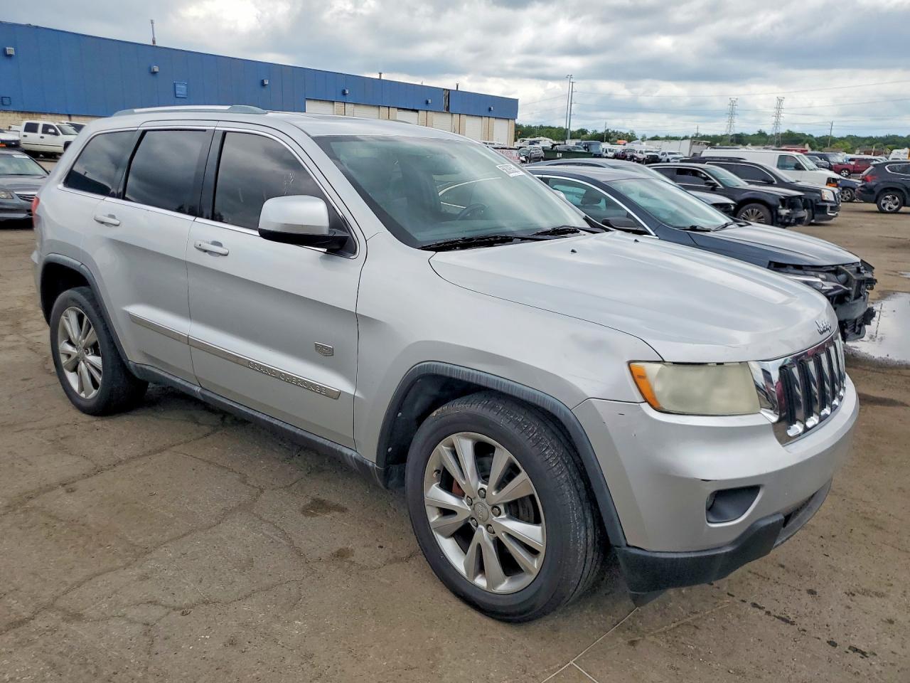 2011 JEEP CHEROKEE