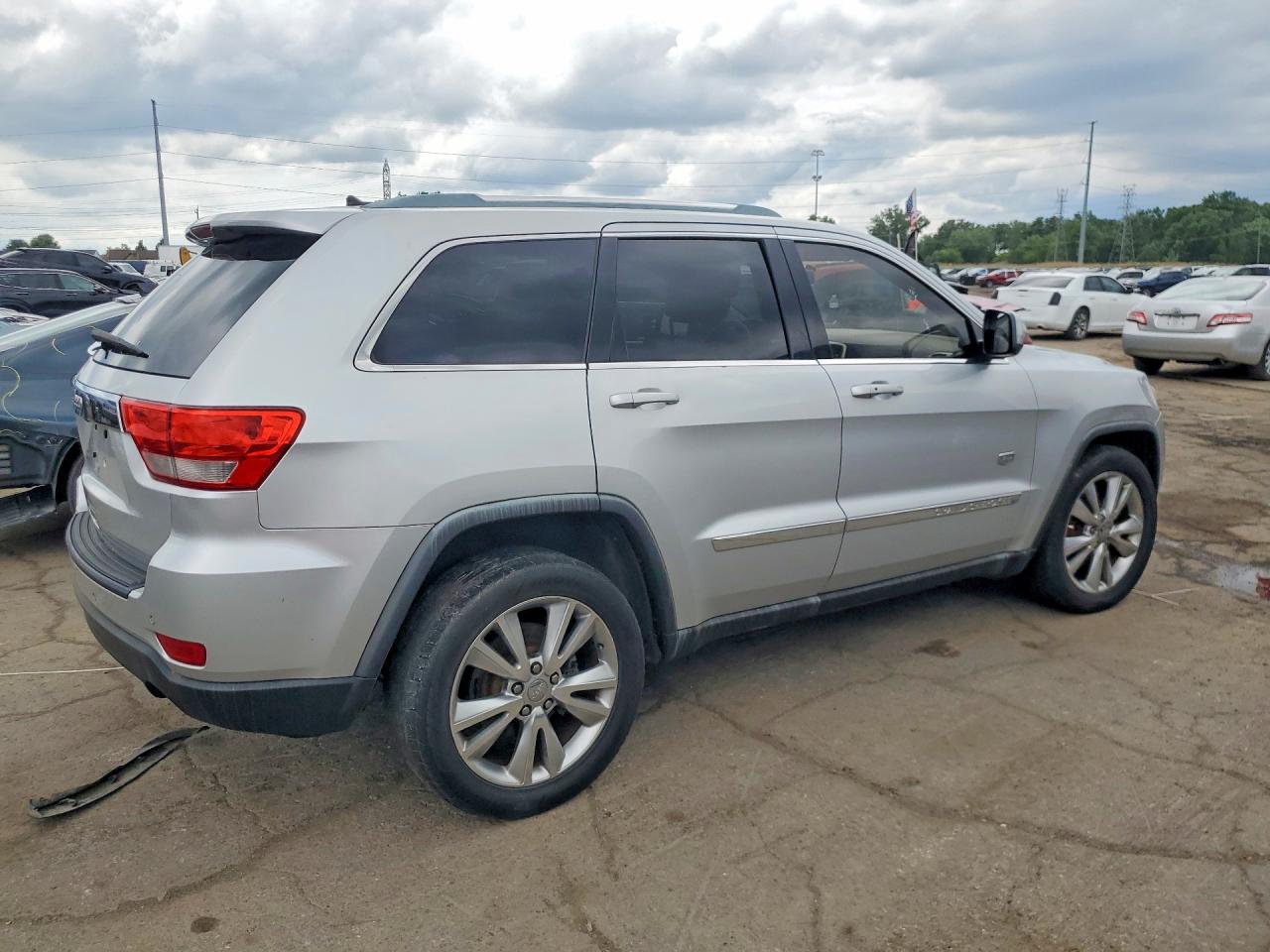 2011 JEEP CHEROKEE