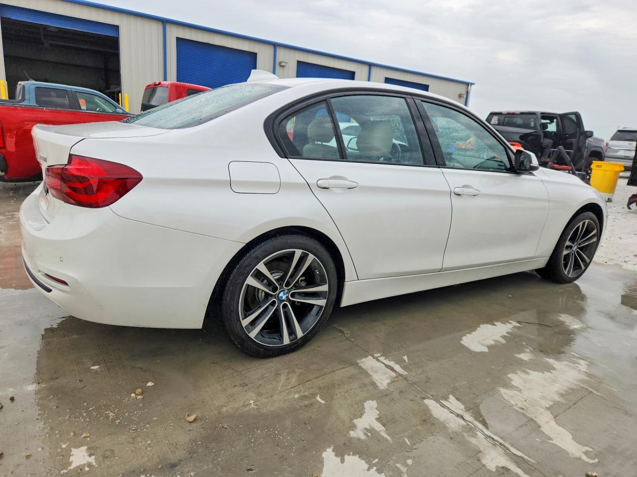 2018 BMW 3 SERIES