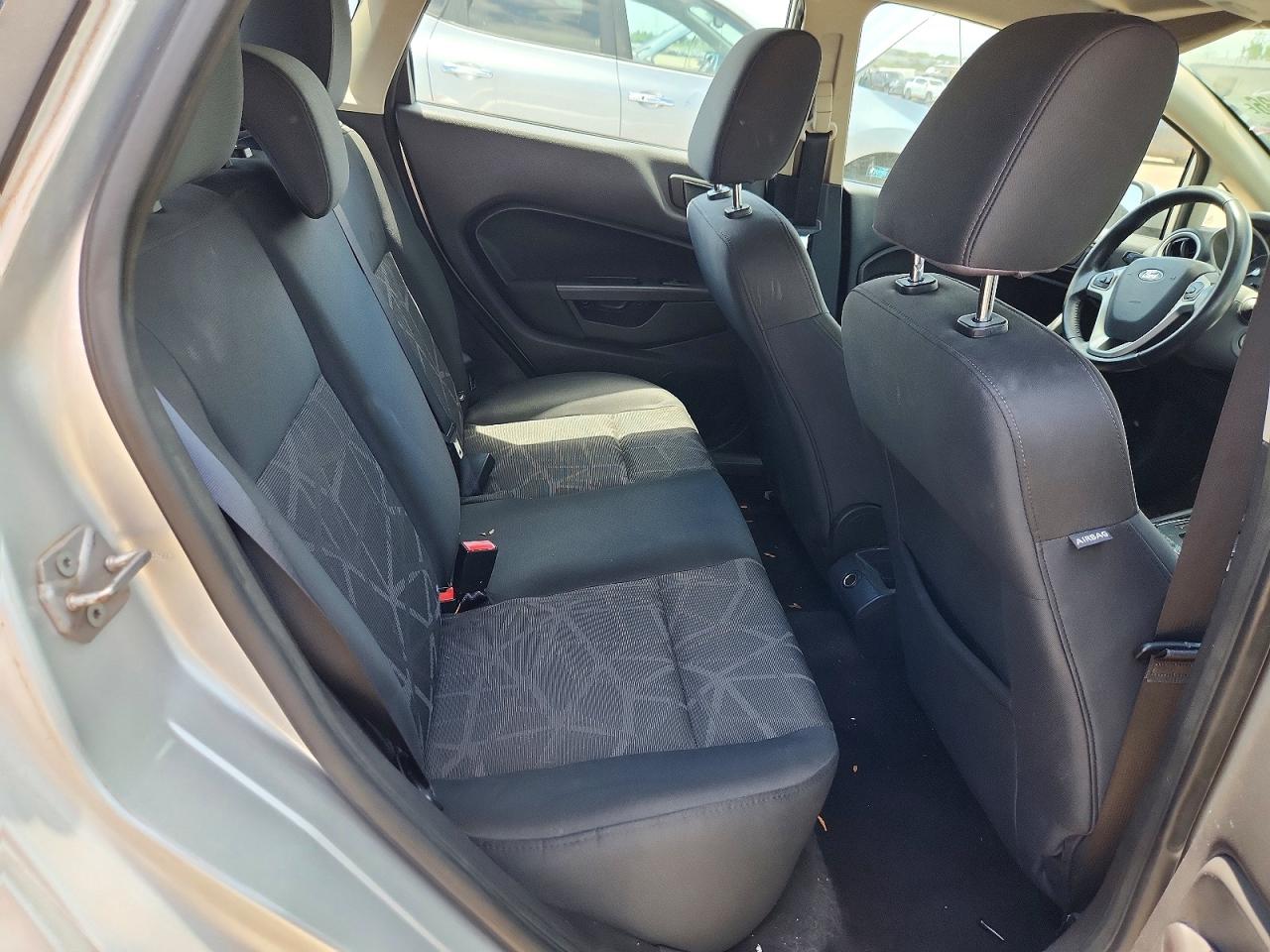 2011 FORD FIESTA