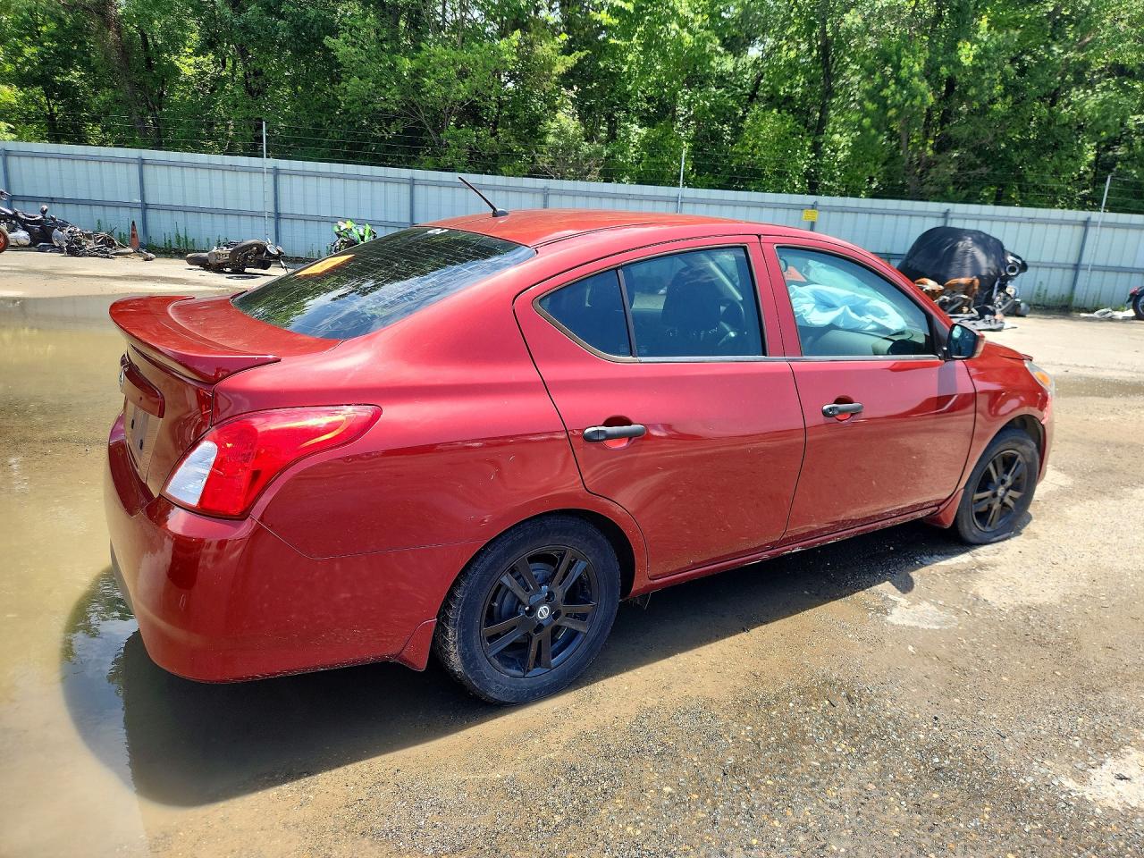 2018 NISSAN VERSA