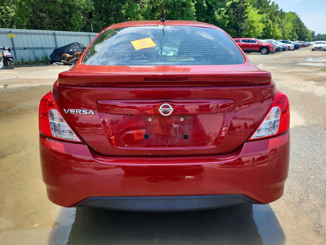 2018 NISSAN VERSA