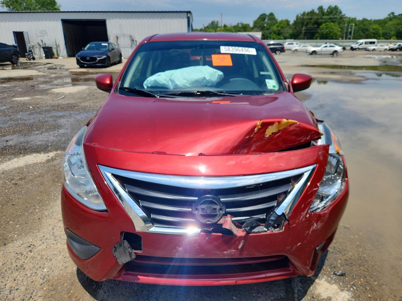 2018 NISSAN VERSA