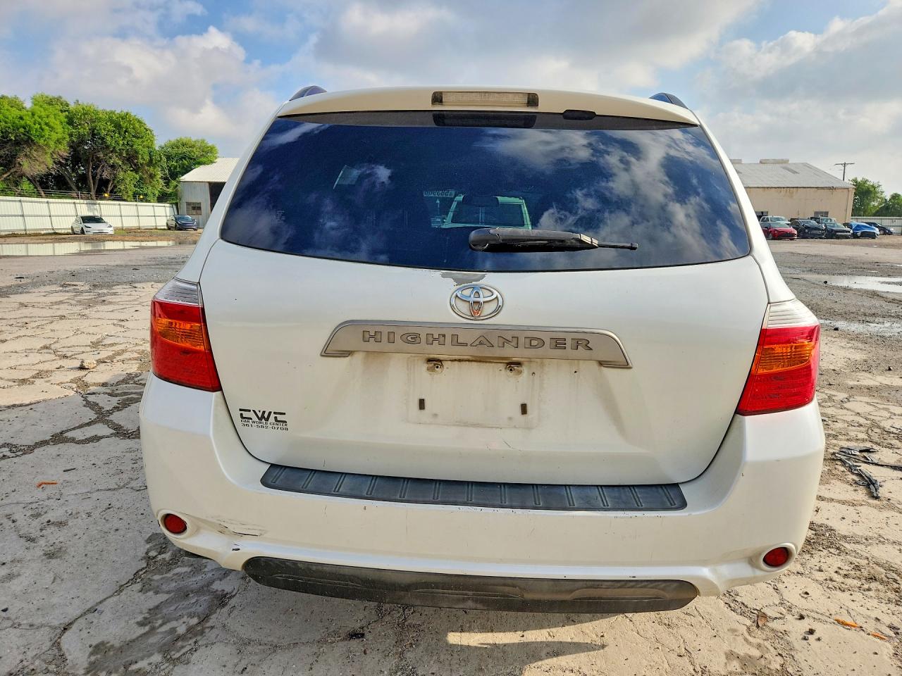 2010 TOYOTA HIGHLANDER