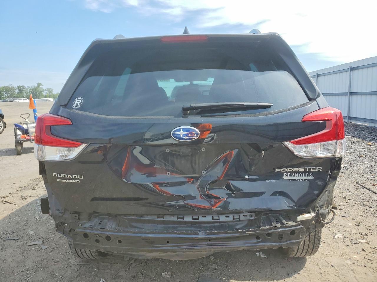 2023 SUBARU FORESTER