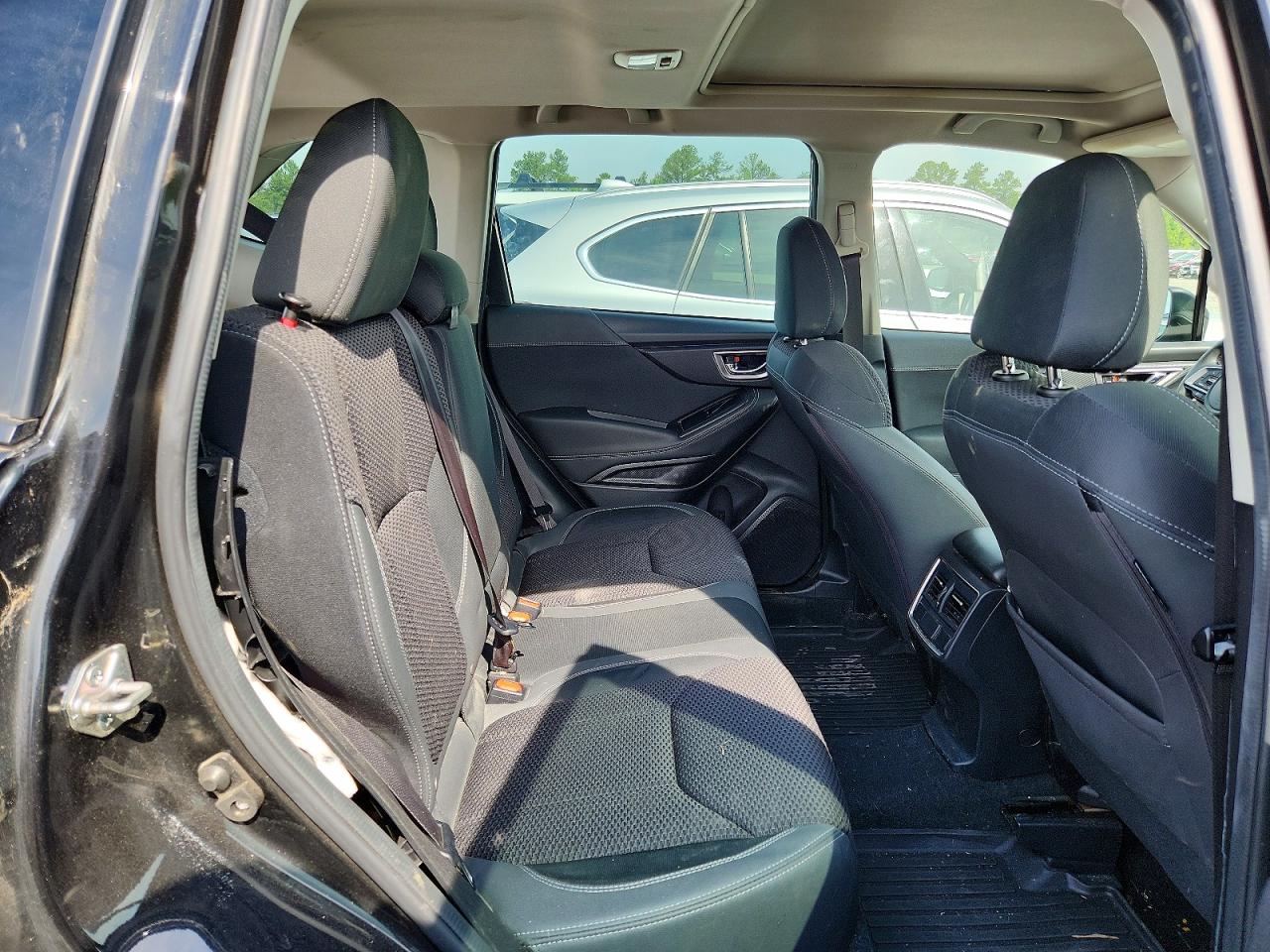 2023 SUBARU FORESTER