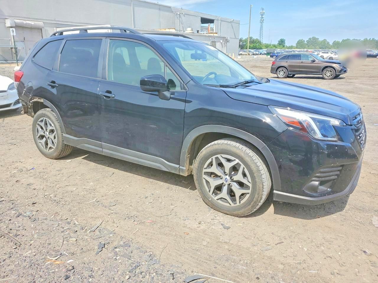 2023 SUBARU FORESTER