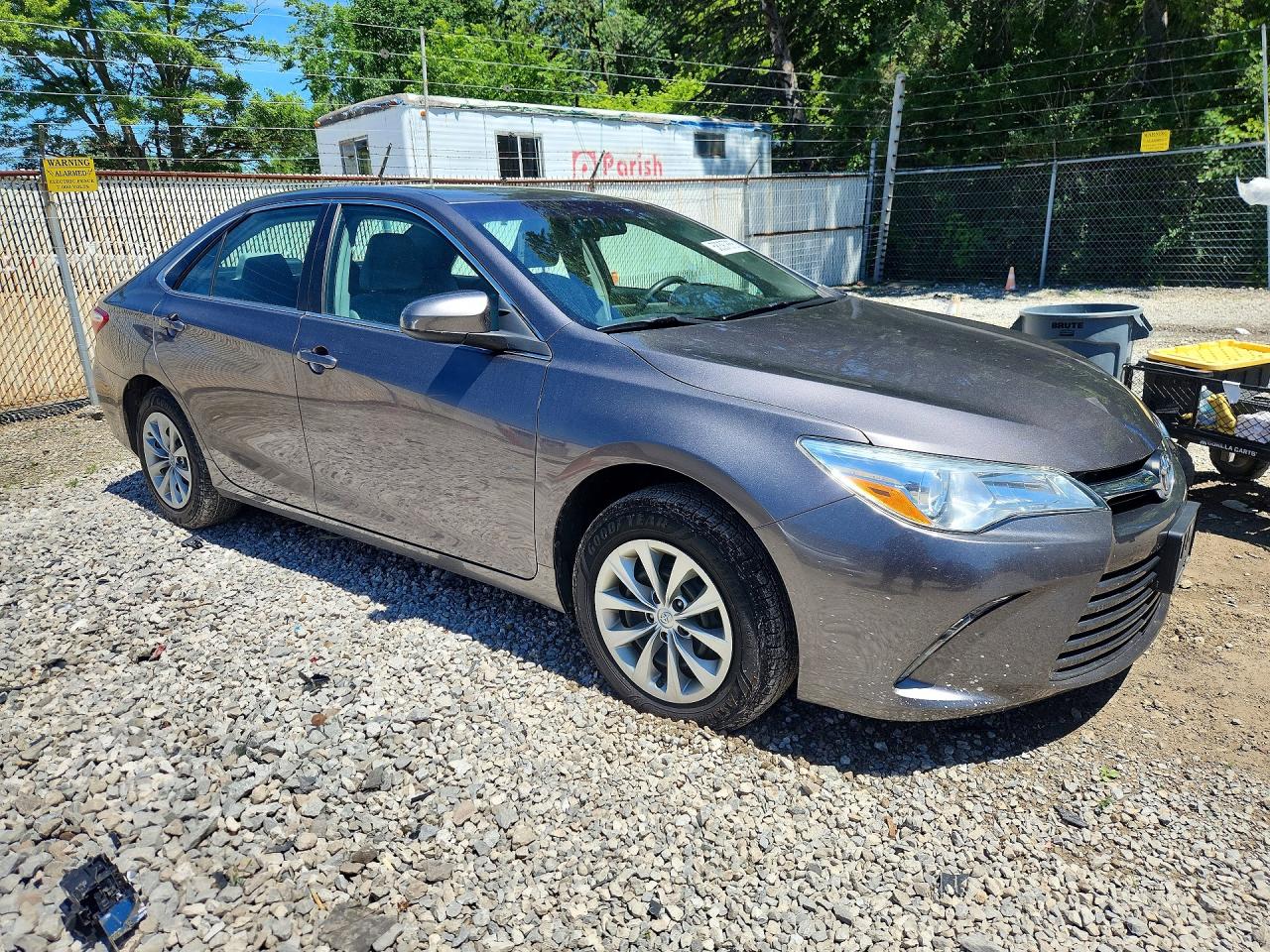 2016 TOYOTA CAMRY
