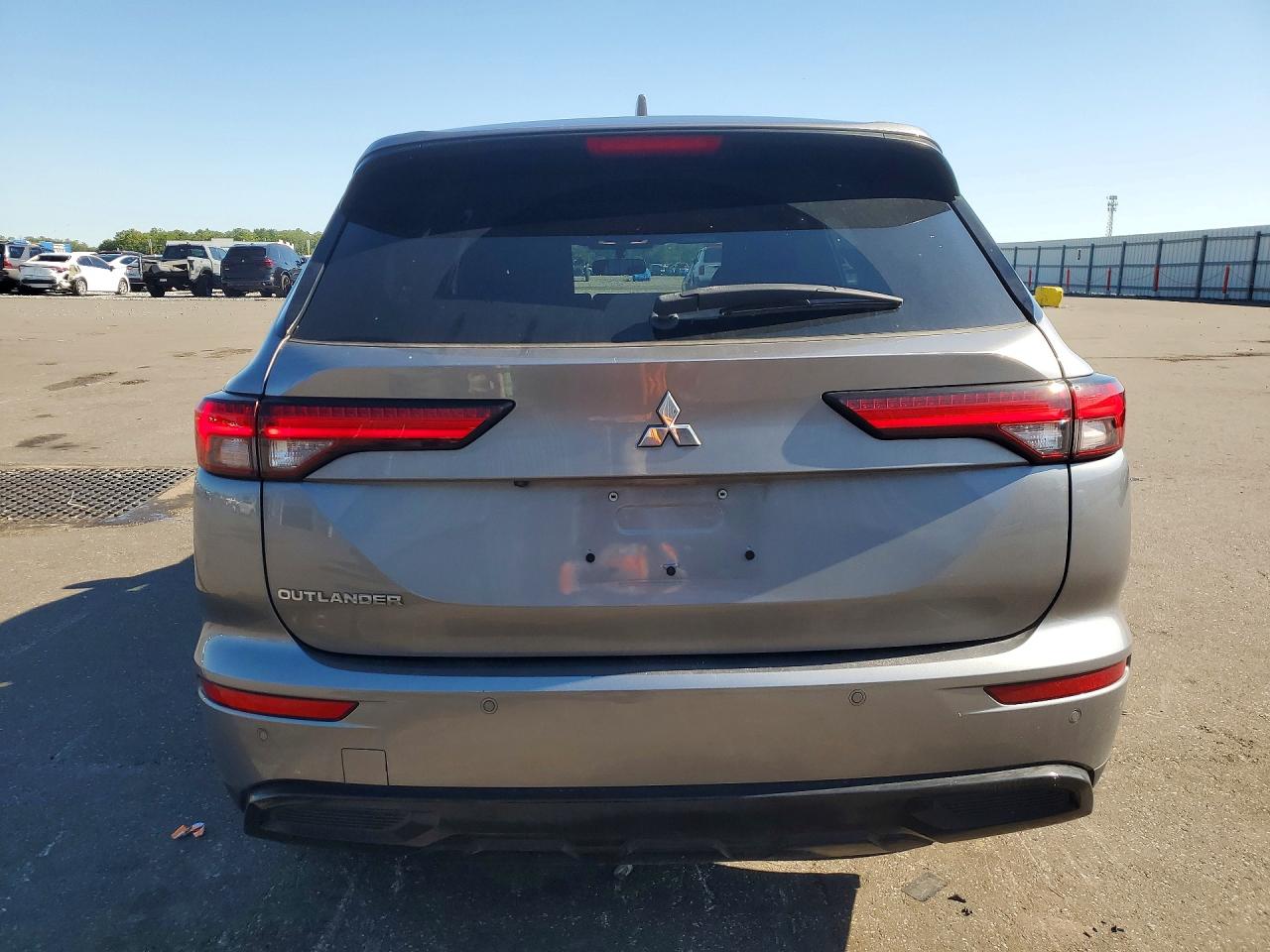 2022 MITSUBISHI OUTLANDER
