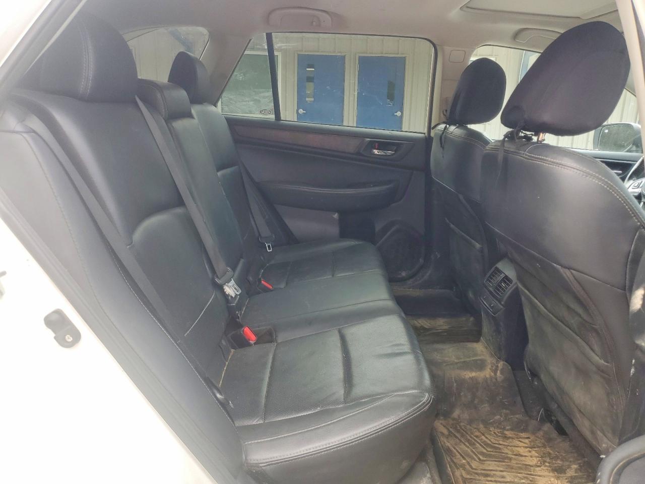 2016 SUBARU OUTBACK