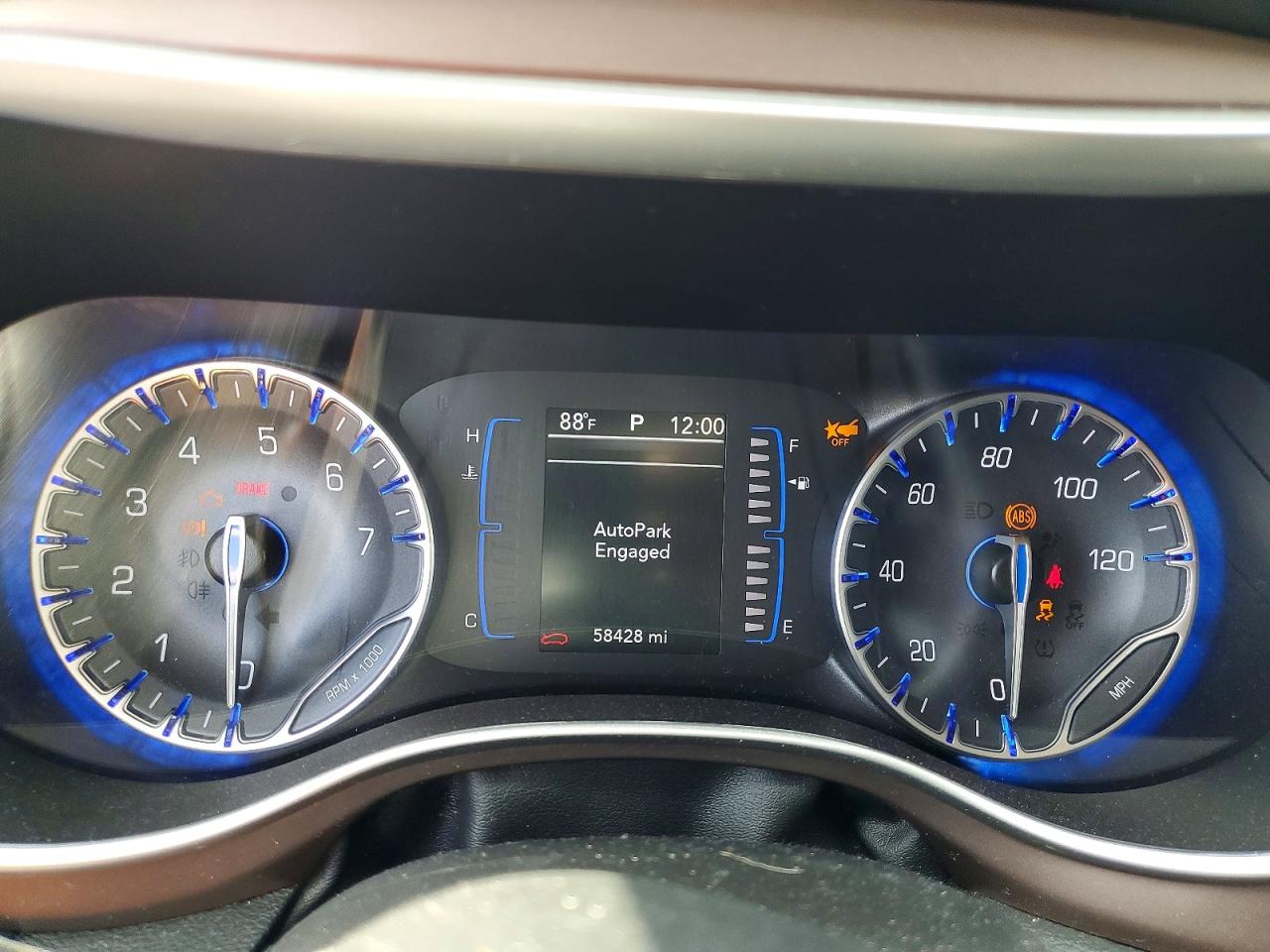 2023 CHRYSLER MINIVAN