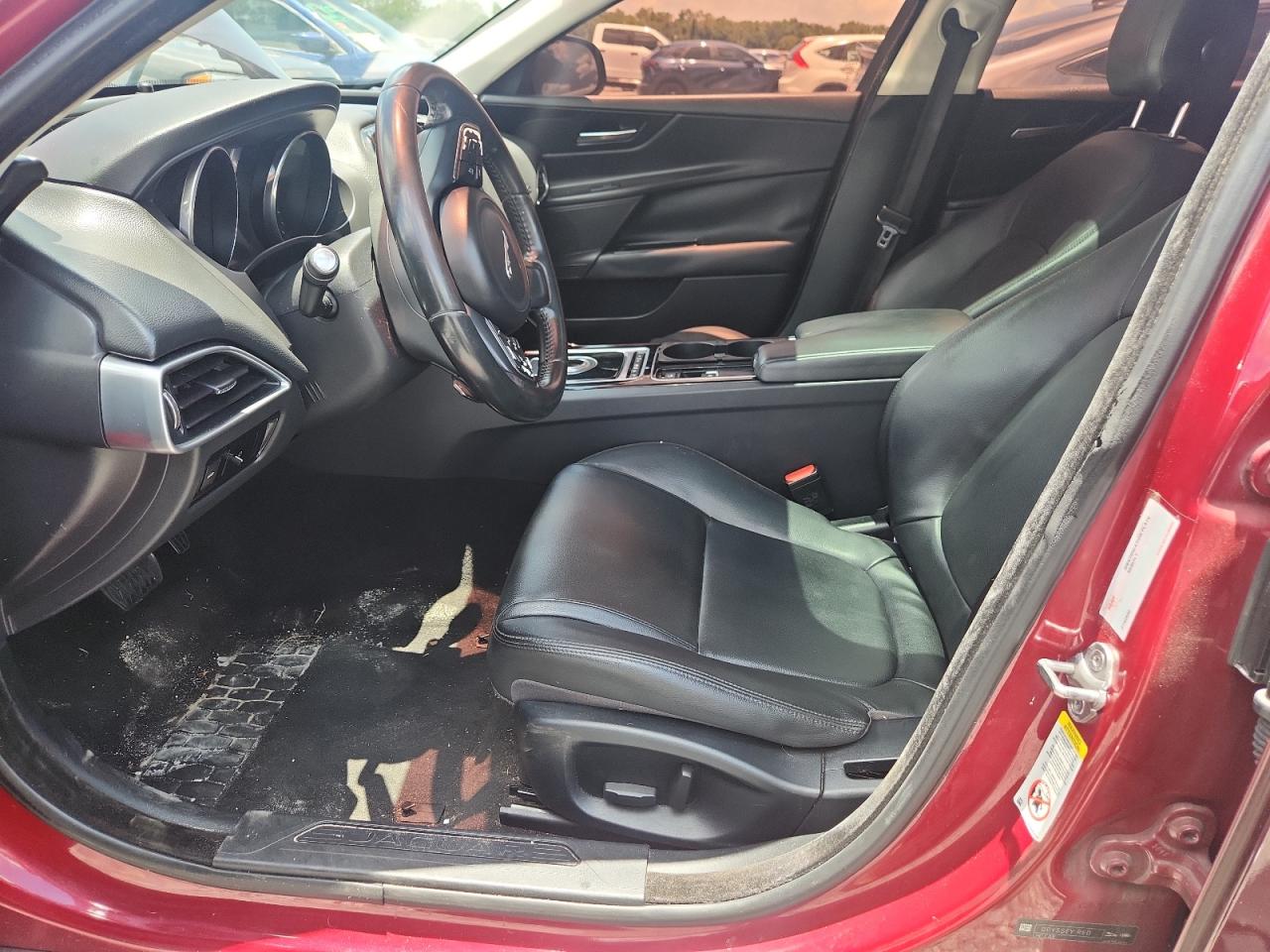 2017 JAGUAR XE