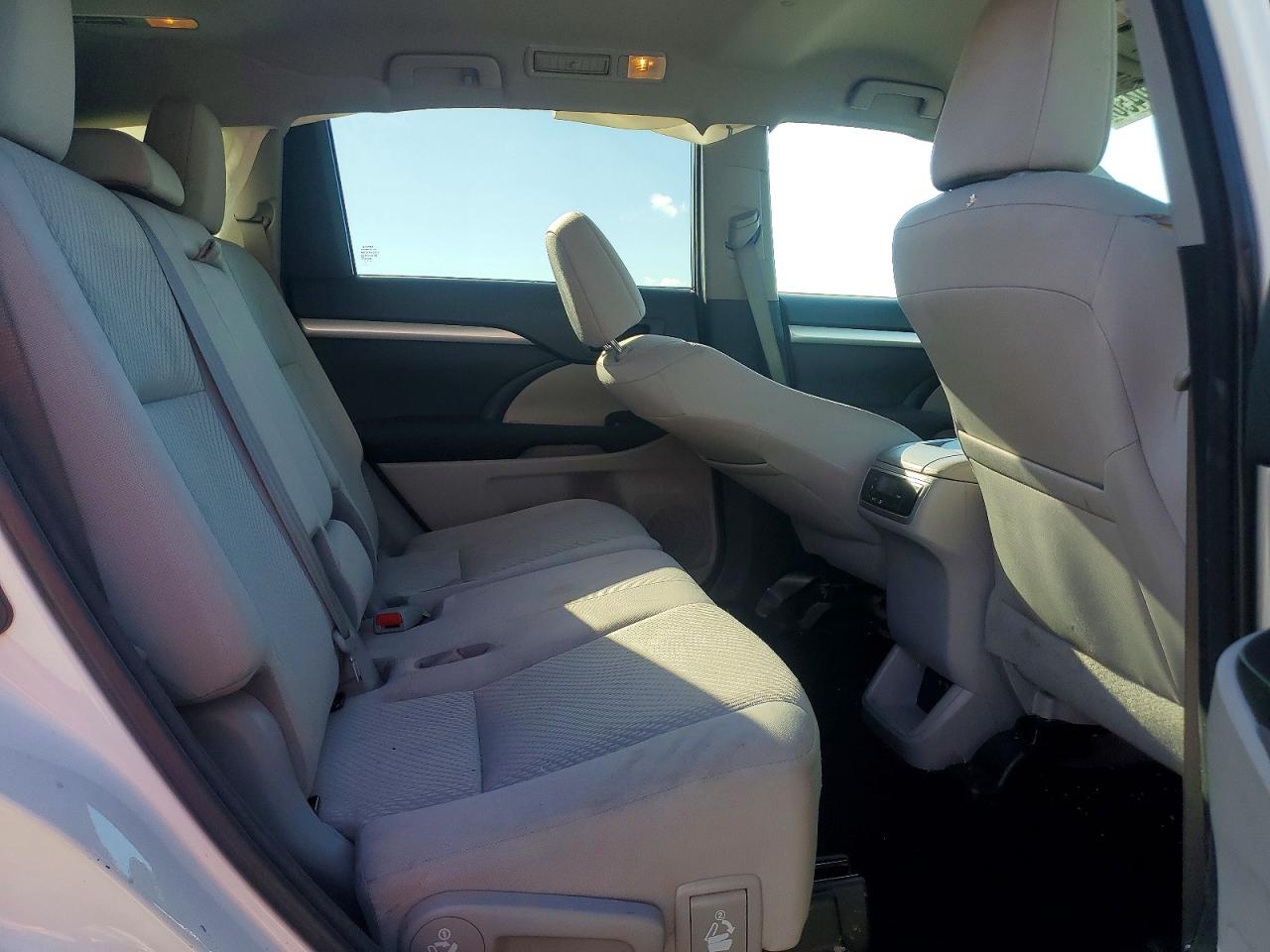 2017 TOYOTA HIGHLANDER