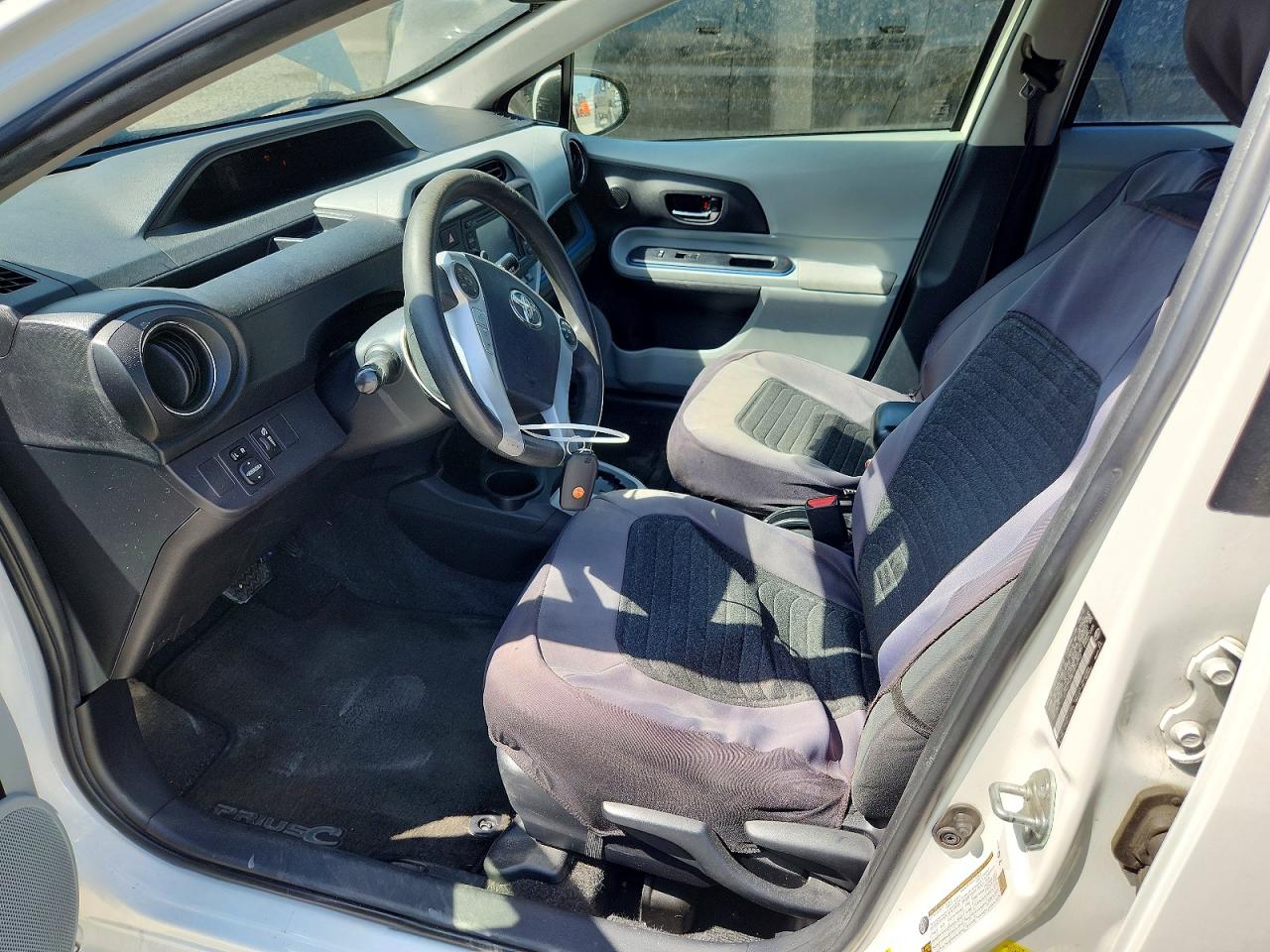 2012 TOYOTA PRIUS