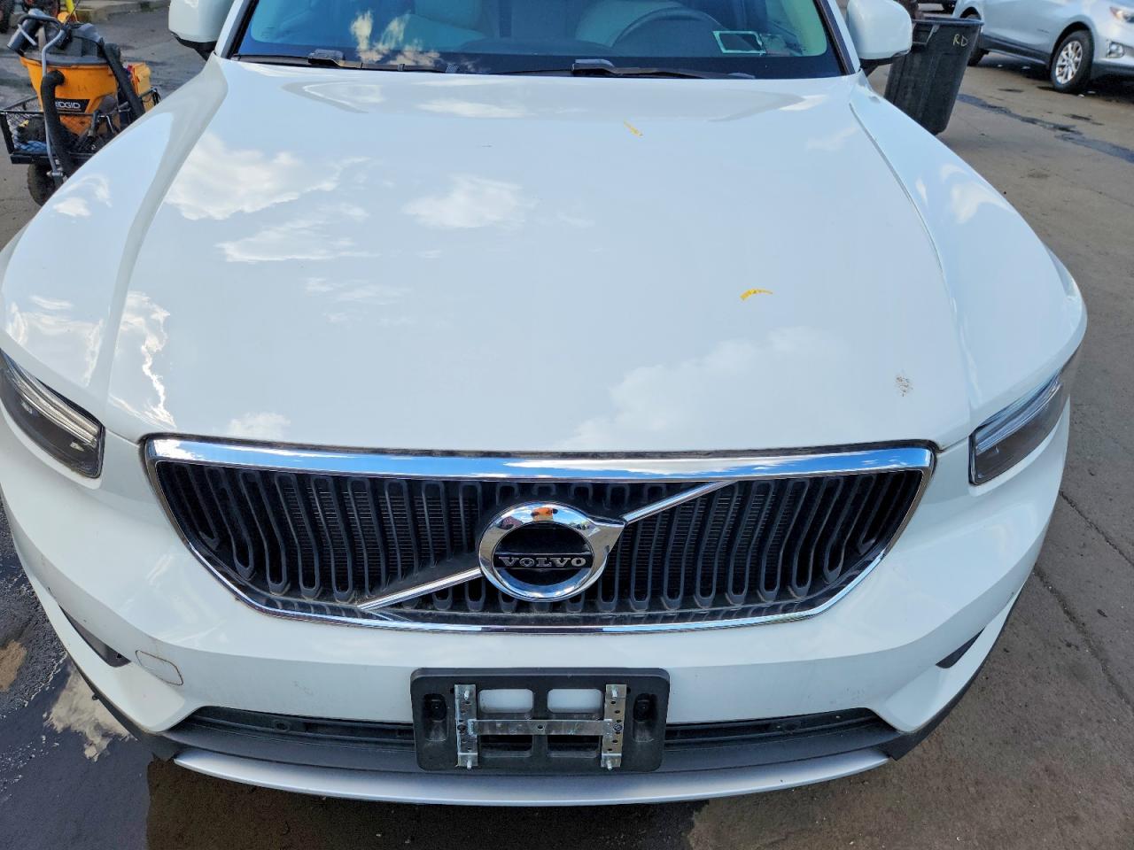 2019 VOLVO XC40