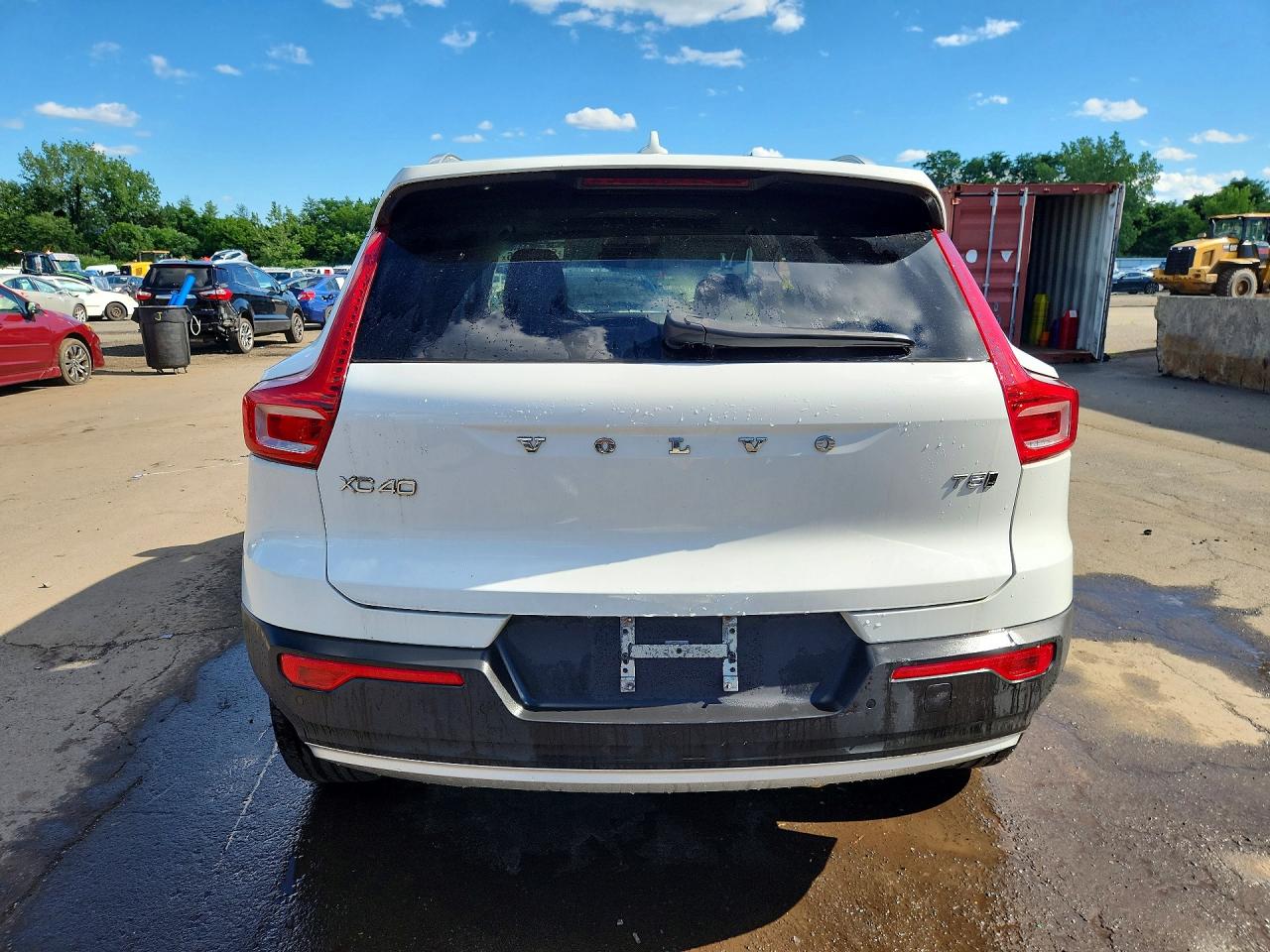 2019 VOLVO XC40