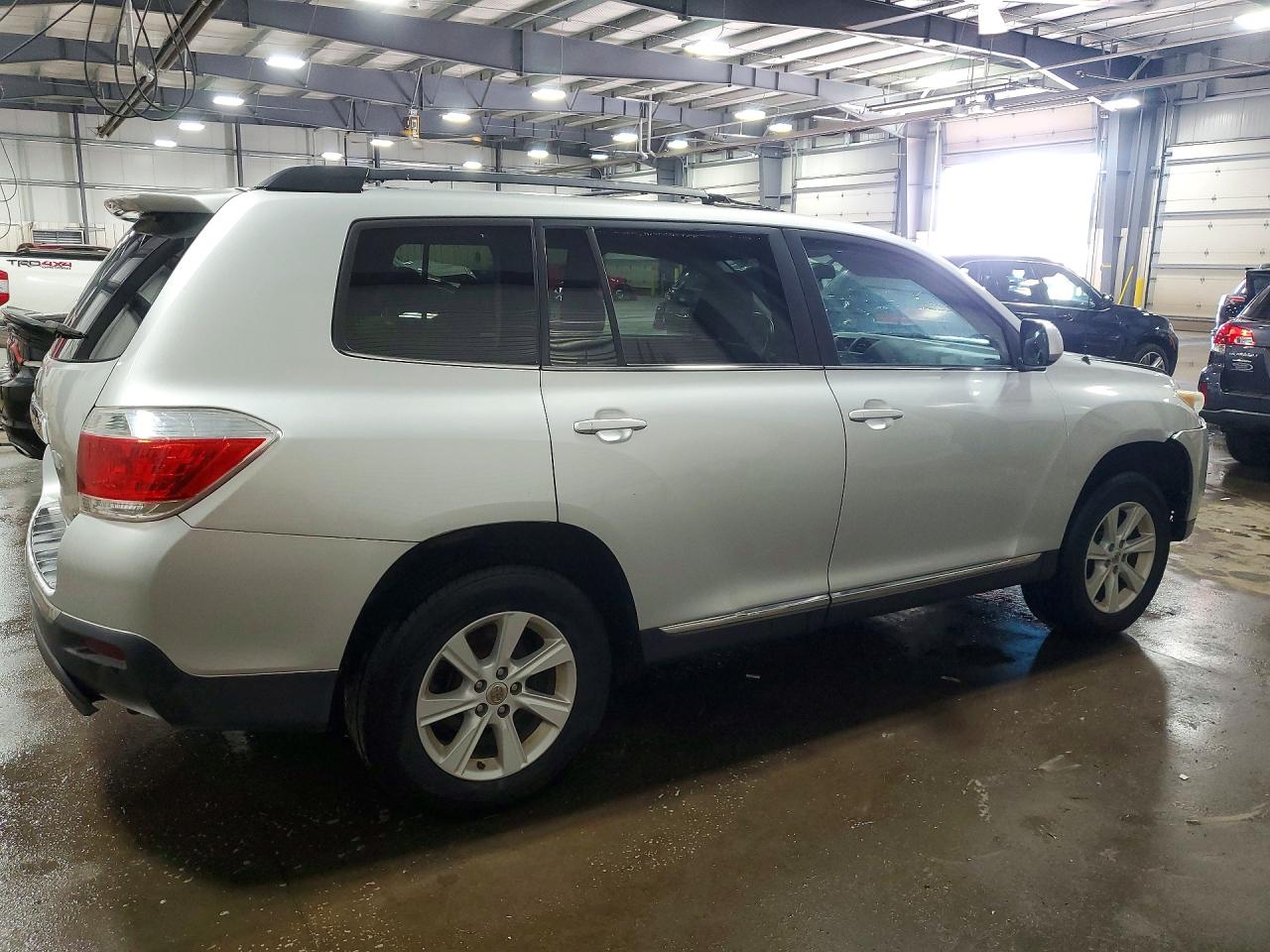 2012 TOYOTA HIGHLANDER