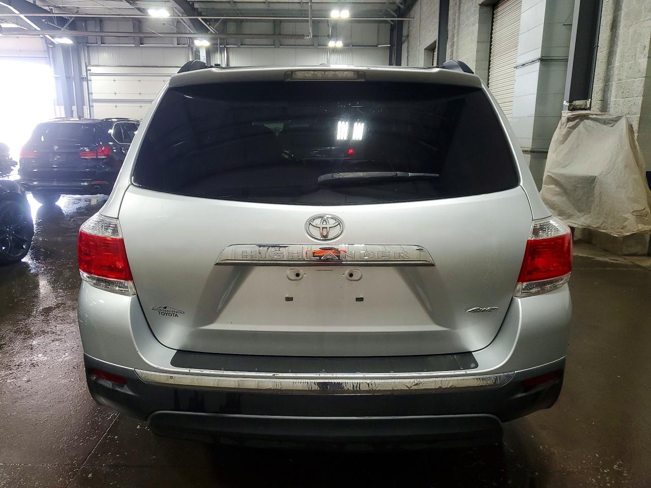 2012 TOYOTA HIGHLANDER