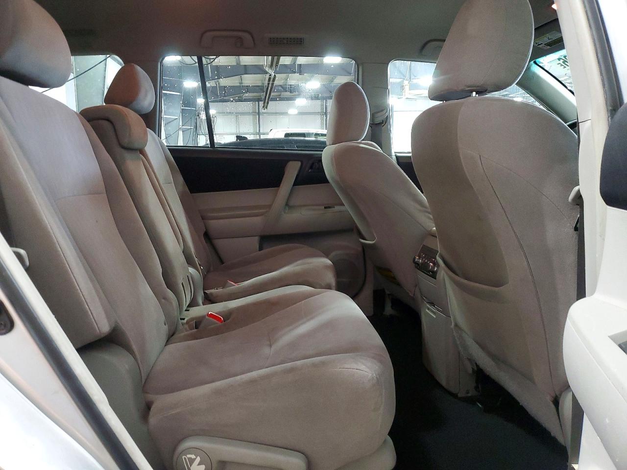 2012 TOYOTA HIGHLANDER