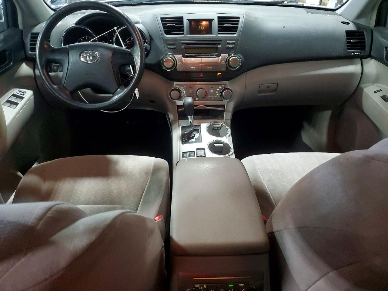 2012 TOYOTA HIGHLANDER