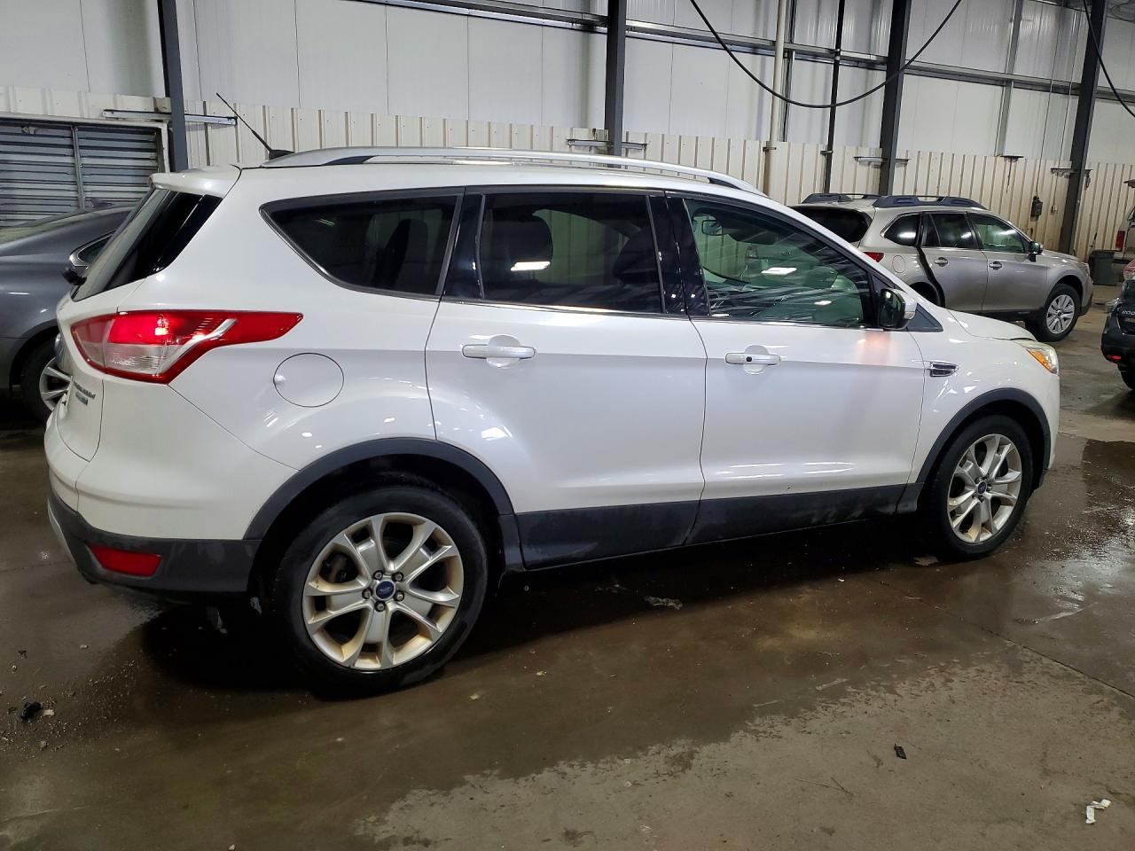 2016 FORD ESCAPE