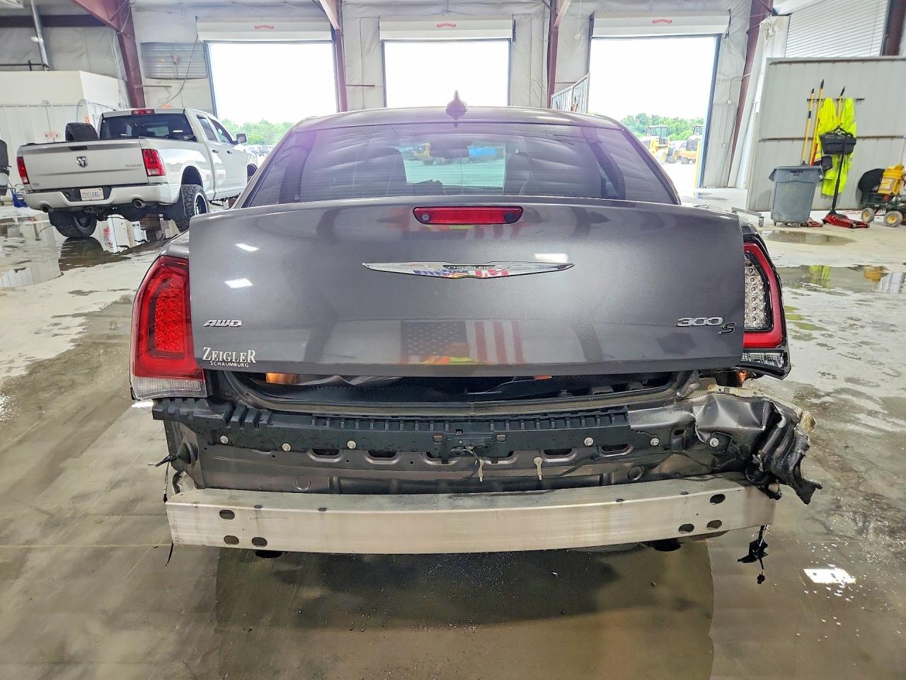 2019 CHRYSLER 300