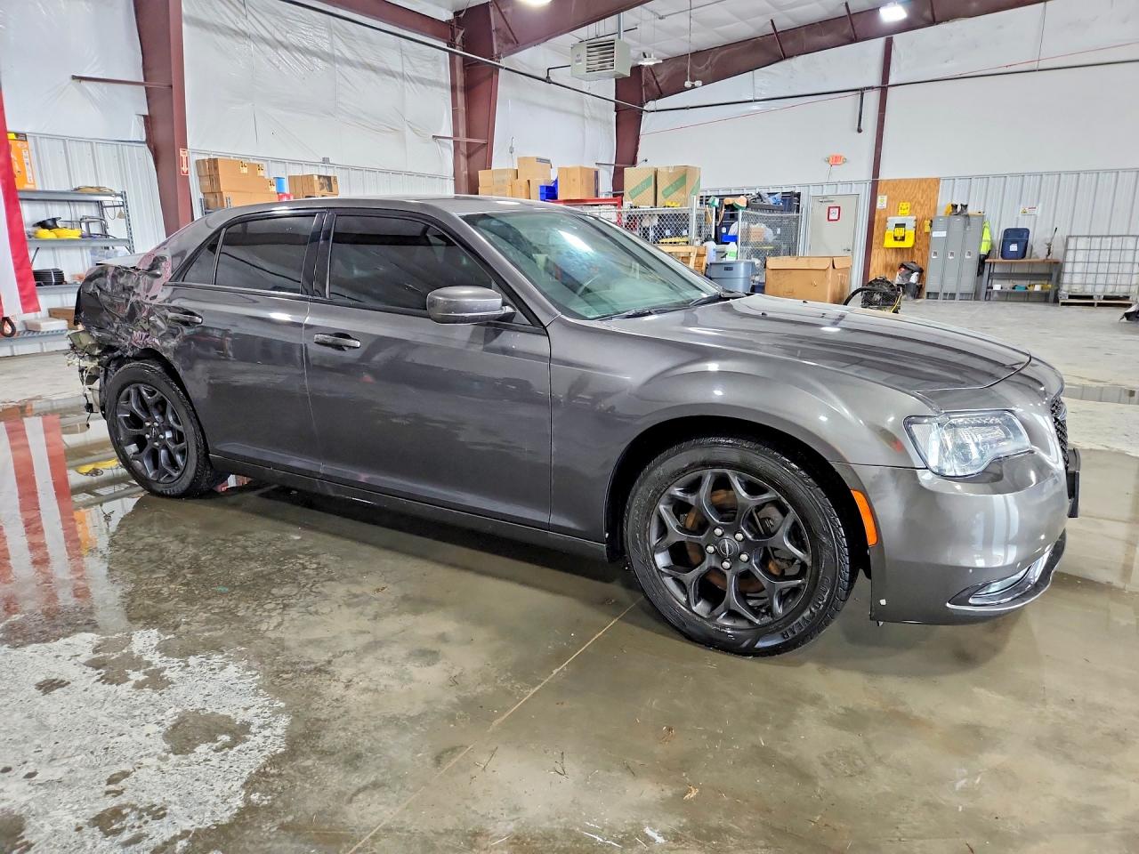 2019 CHRYSLER 300