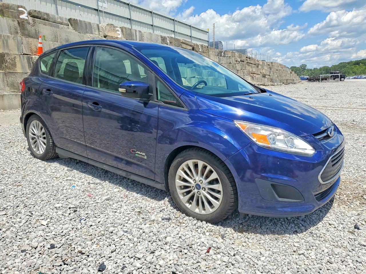 2017 FORD CMAX