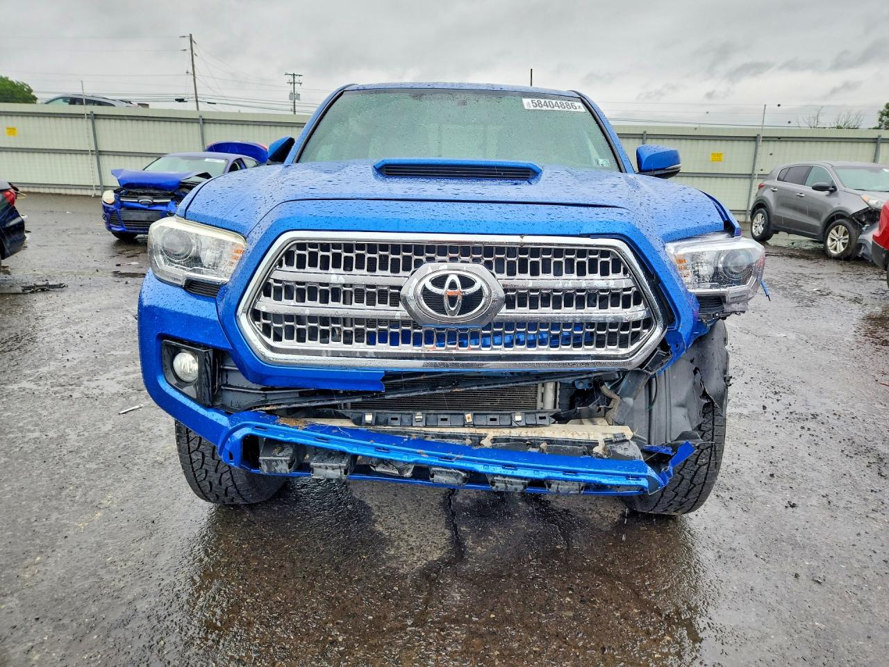 2017 TOYOTA TACOMA