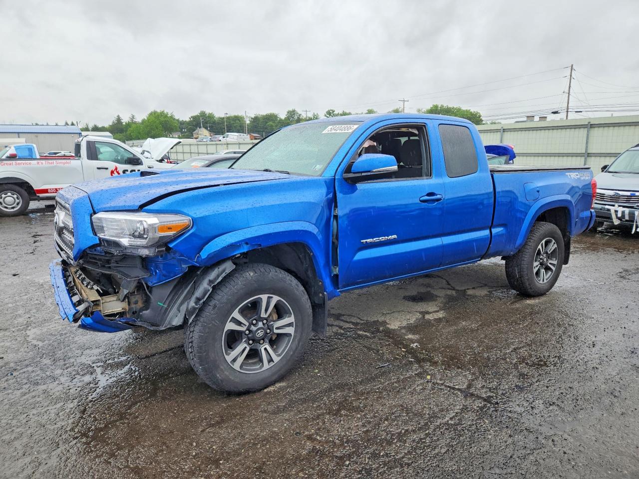 2017 TOYOTA TACOMA